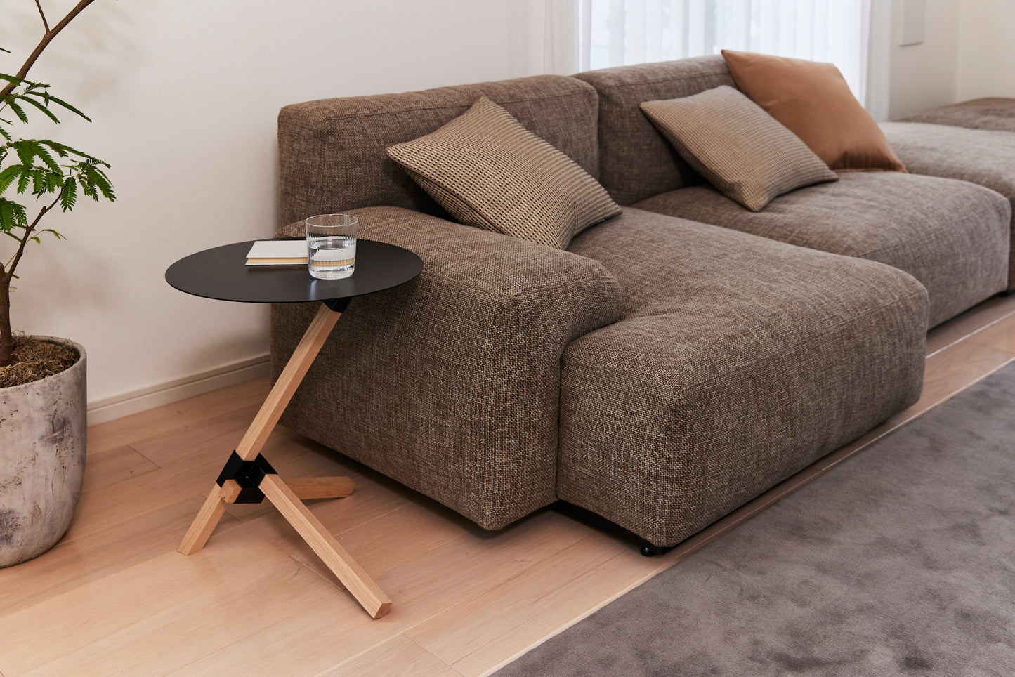 TRE SIDE TABLE | トレ サイド テーブル