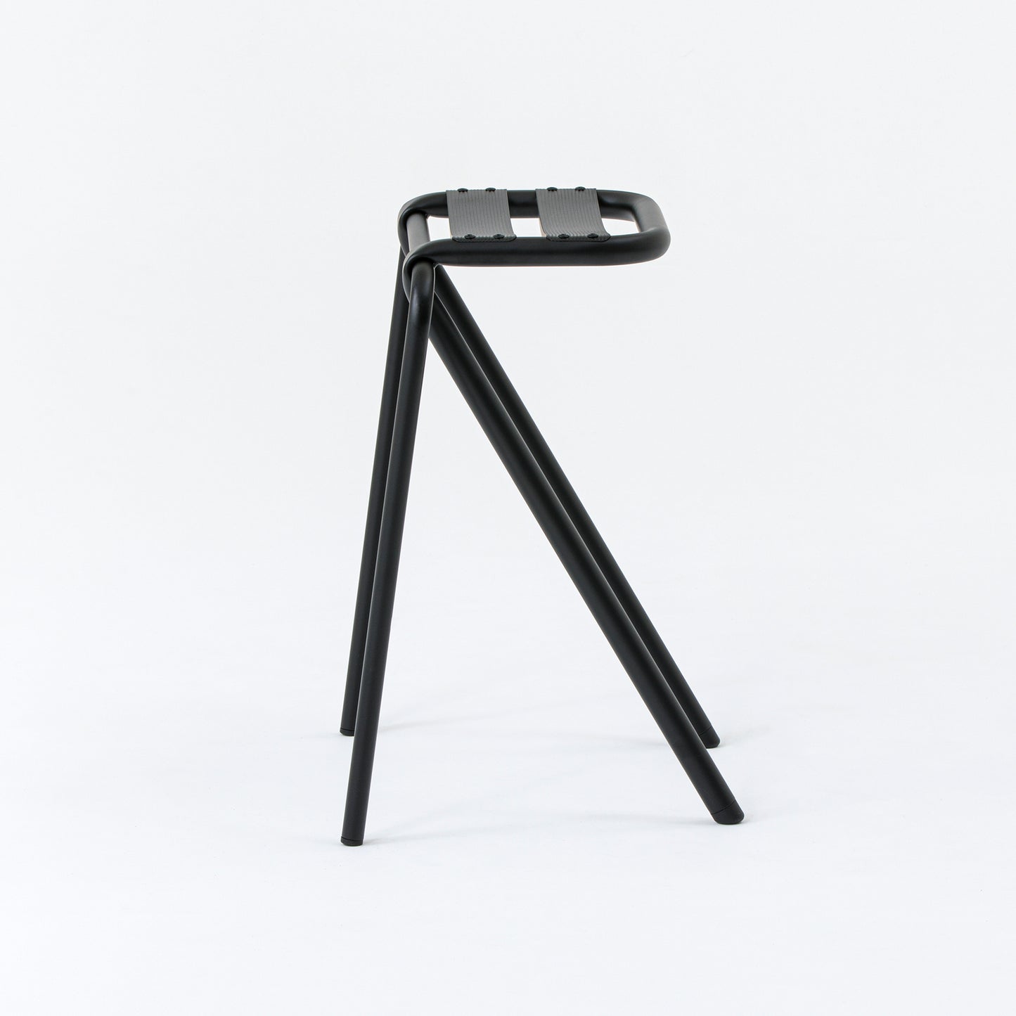 BENT LOW STOOL | ベントロウスツール