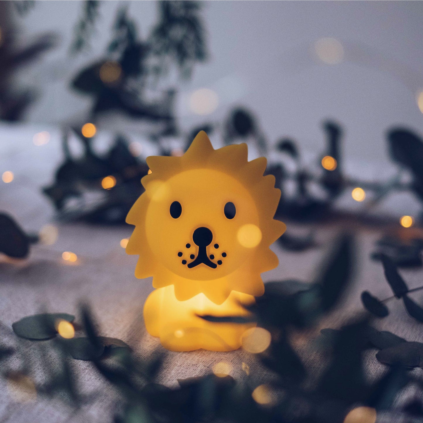 Bundle of Light | Lion