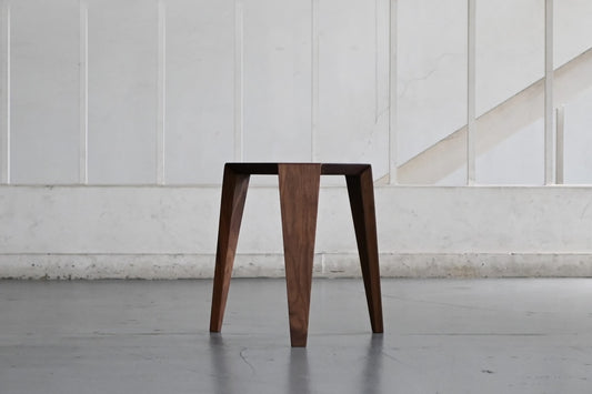 ORI stool | Log No.240223