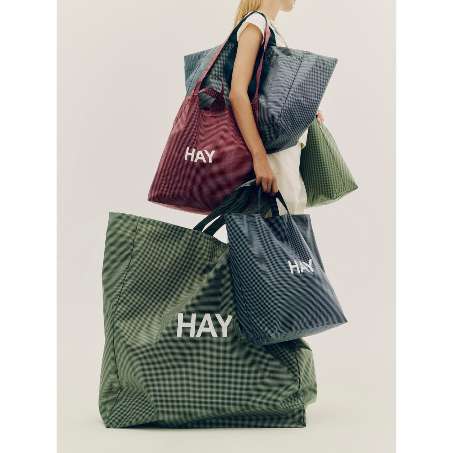 HAY GRID POUCH S | ヘイ グリッドポーチ　S