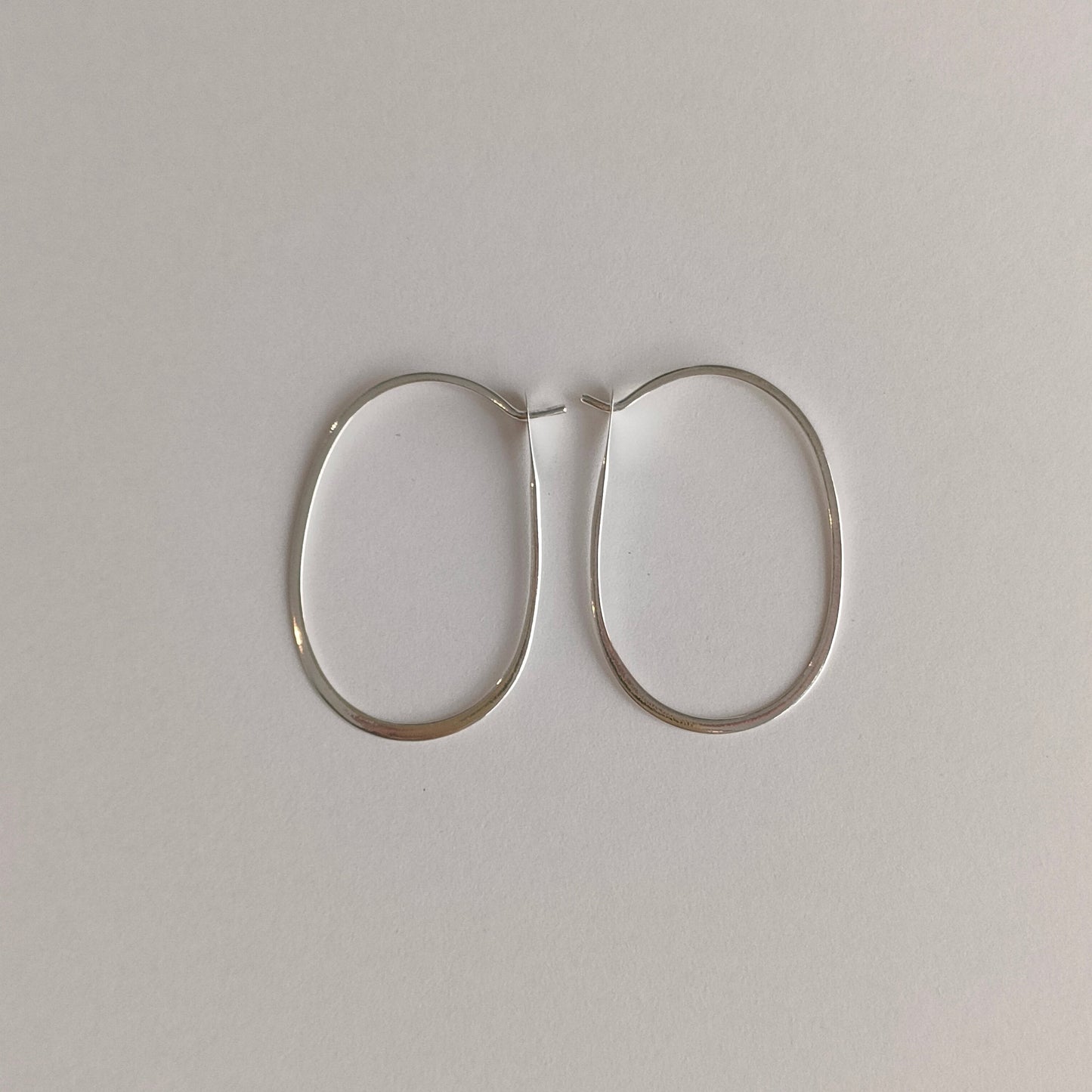 Melissa Joy Manning Sterling Silver Large Oval Hoops  | メリッサ・ジョイ・マニング スターリングシルバー ラージ オーバル フープ