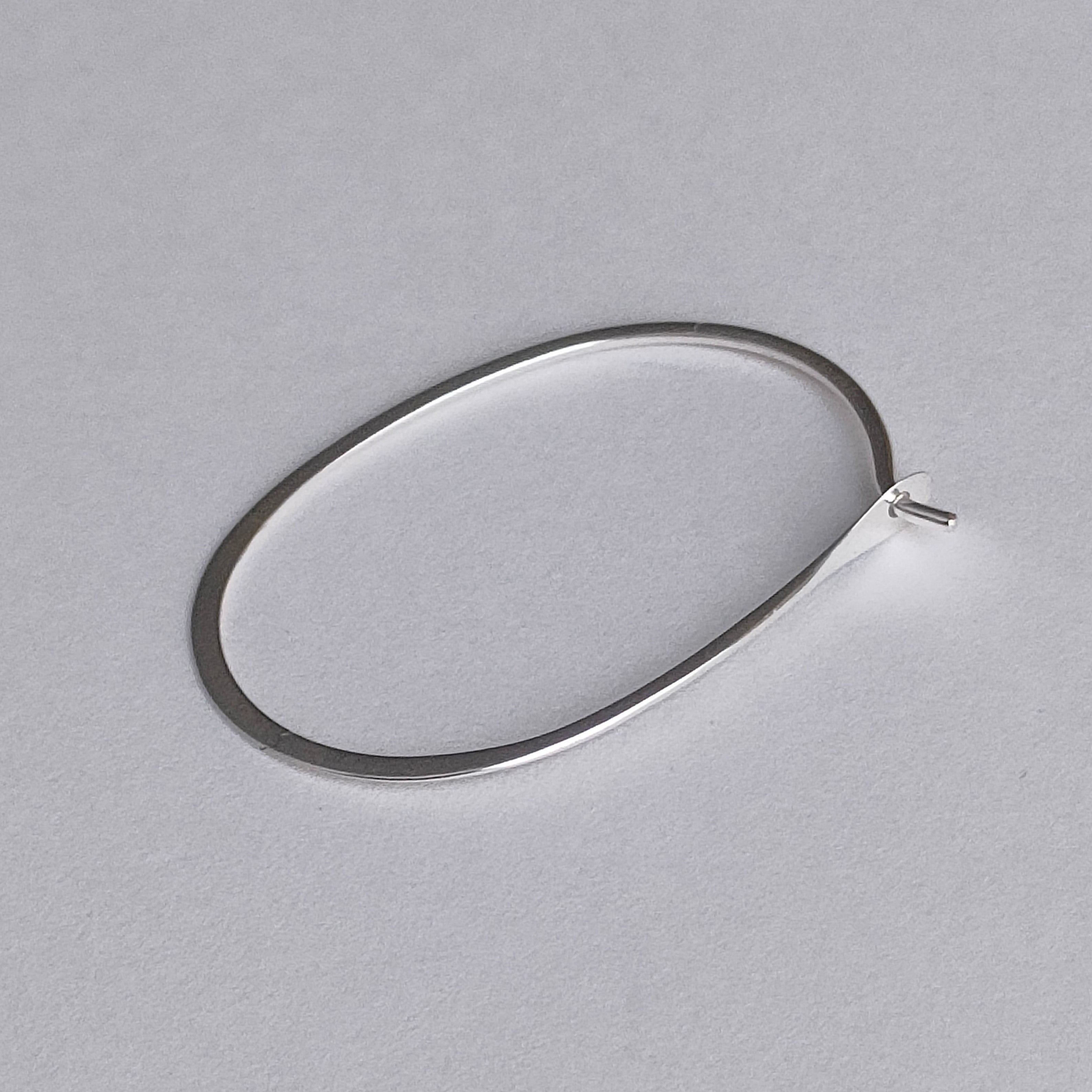 Melissa Joy Manning Sterling Silver Triangle Hoops | メリッサ