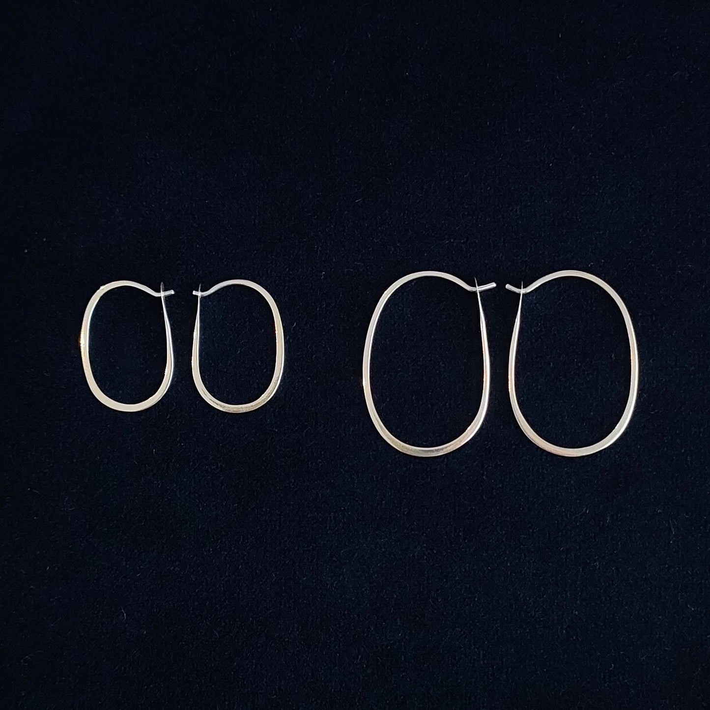 Melissa Joy Manning Sterling Silver Small Oval Hoops  | メリッサ・ジョイ・マニング スターリングシルバー スモール オーバル フープ