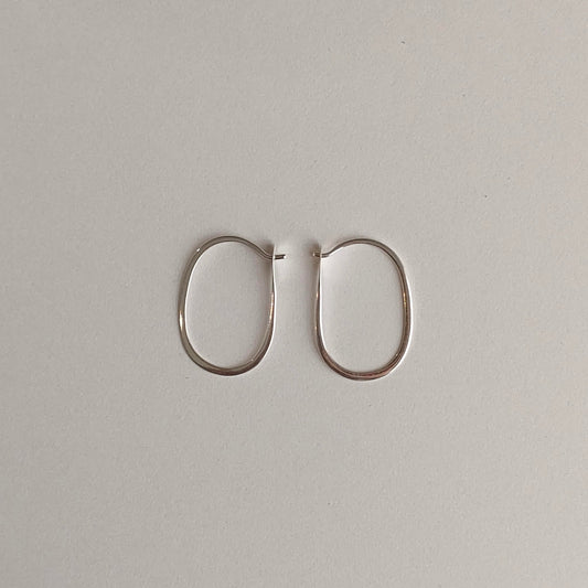 Melissa Joy Manning Sterling Silver Small Oval Hoops  | メリッサ・ジョイ・マニング スターリングシルバー スモール オーバル フープ