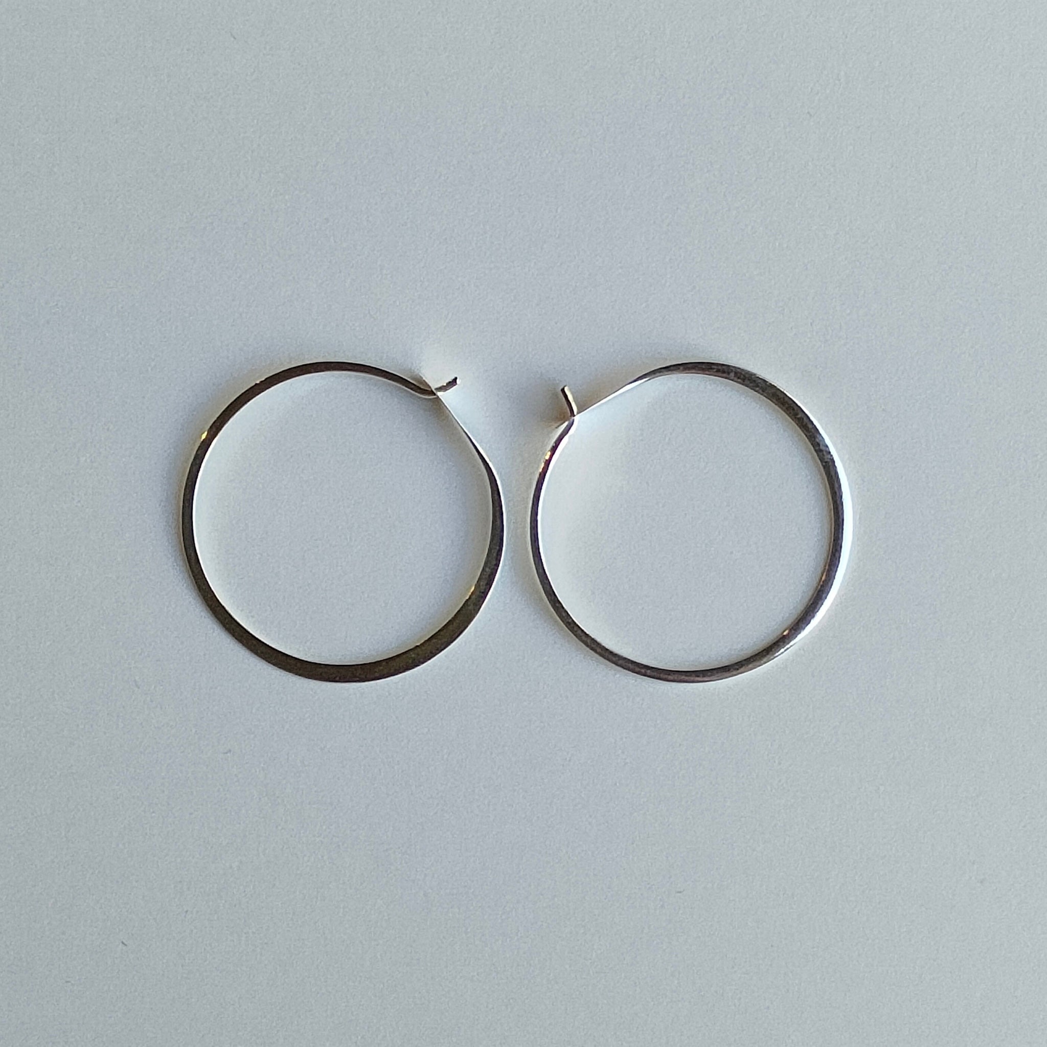 Melissa Joy Manning Sterling Silver Large Round Hoops | メリッサ