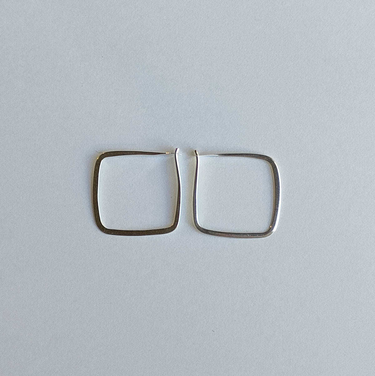 Melissa Joy Manning Sterling Silver Small Square Hoops | メリッサ 