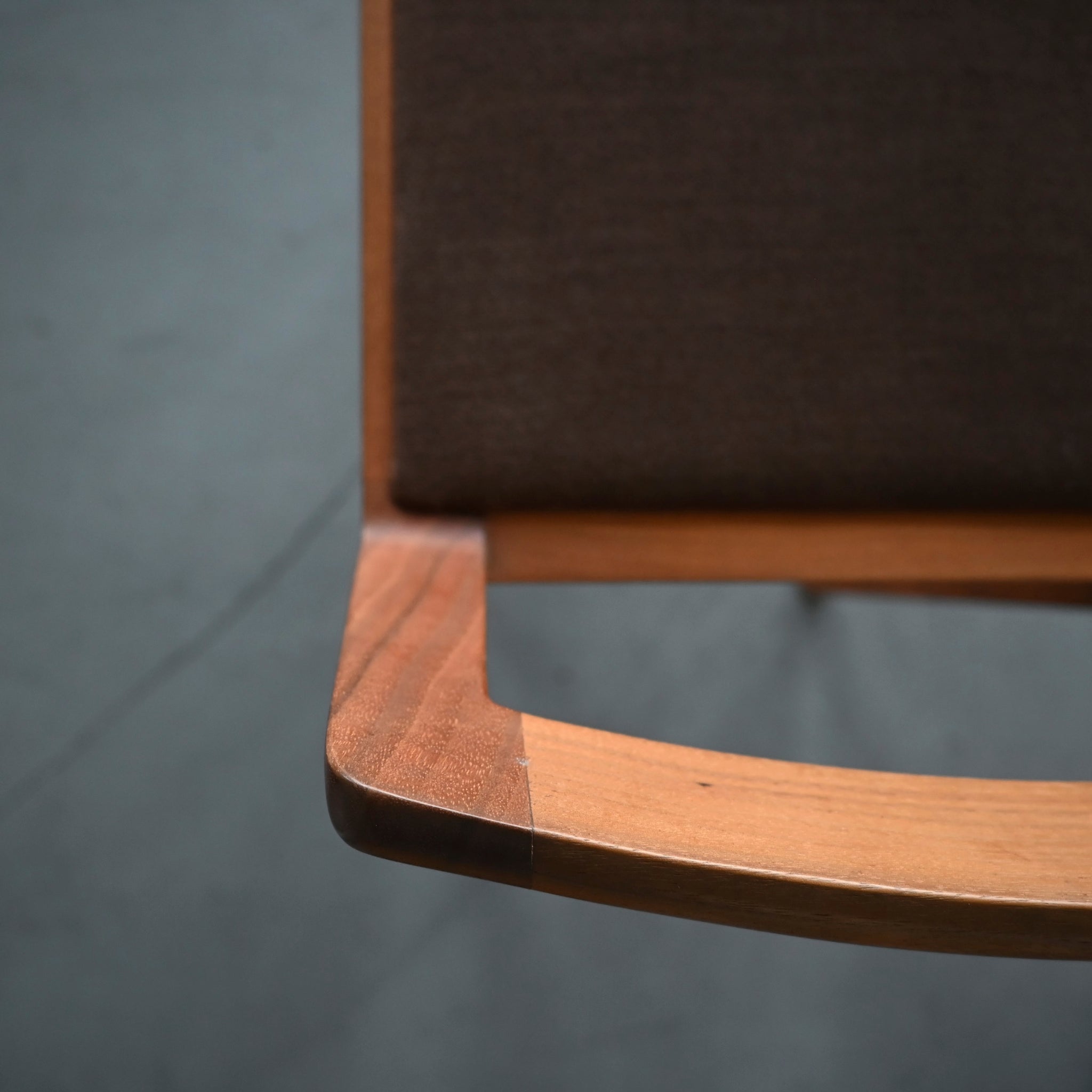 宮崎椅子製作所 / R+R counter chair | cosha(コーシャ)のネット